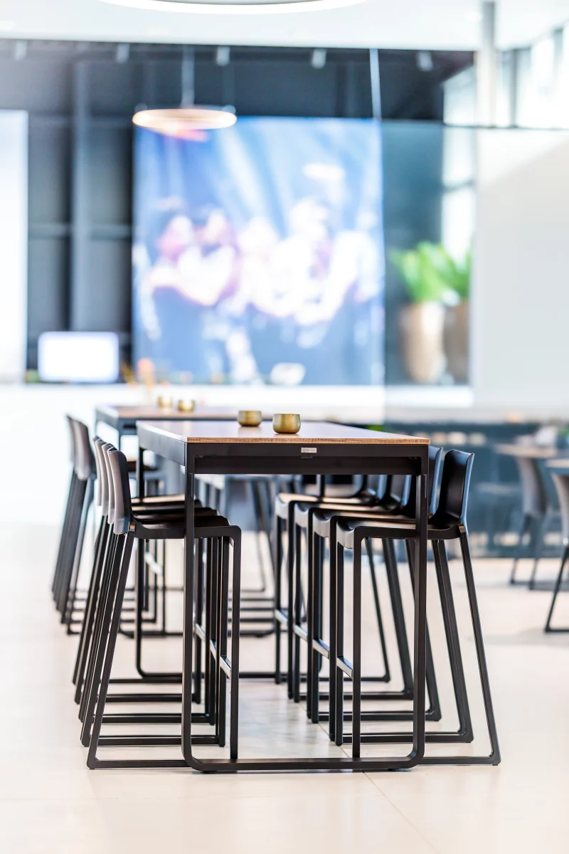 Hochtisch Flow schwarz 230x80x110cm outdoor