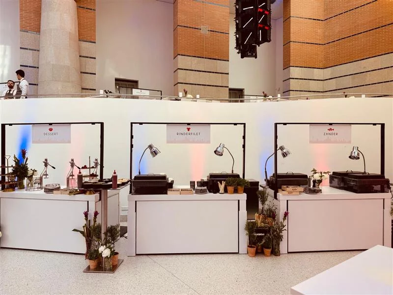 Odo Buffet weiß/weiß 180cm