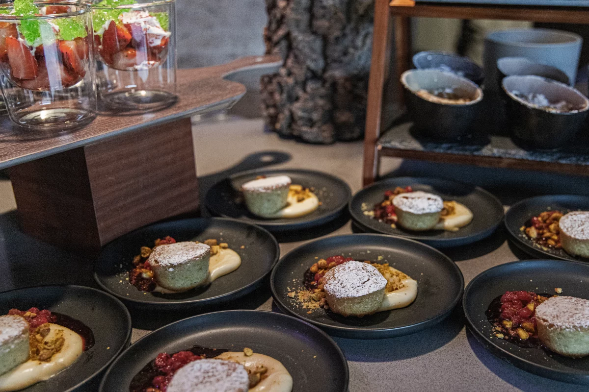 Teller schwarz flach 15cm