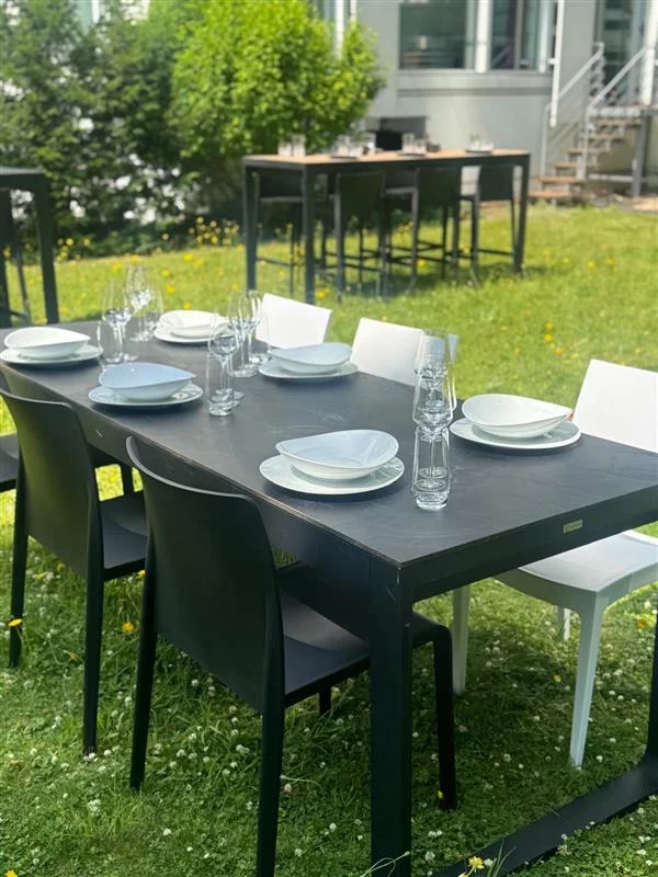 Stuhl Volt schwarz 47x47x78cm